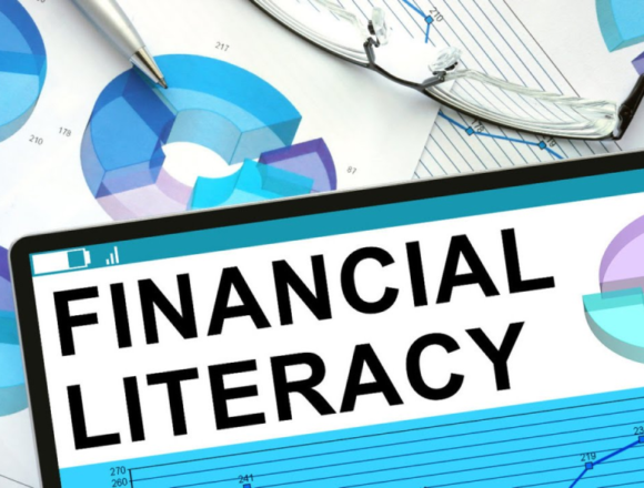 10 Financial Literacy Tips for Teens in 2025